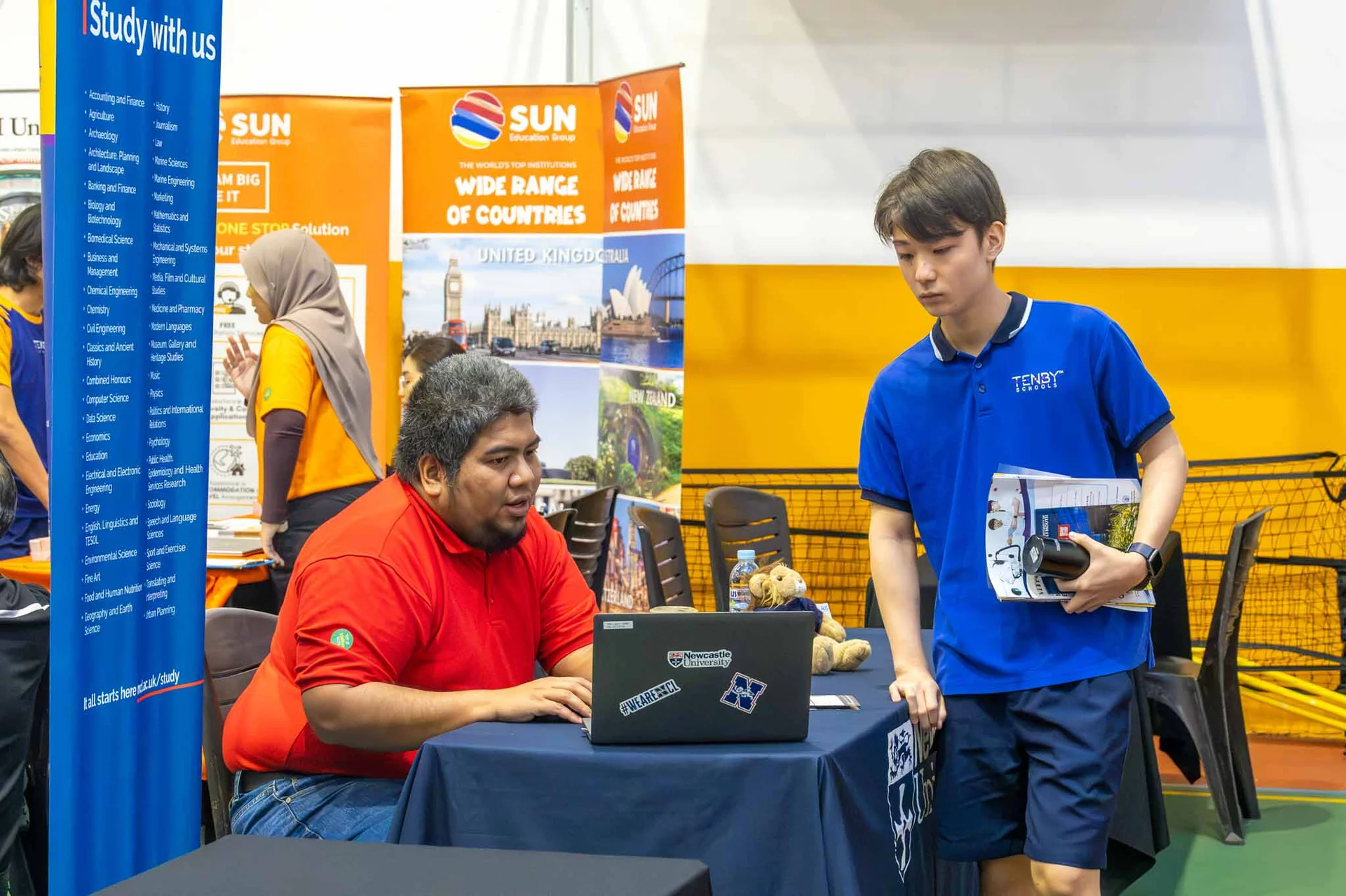 Helping Students Shape Their Future at the Future Pathways Festival