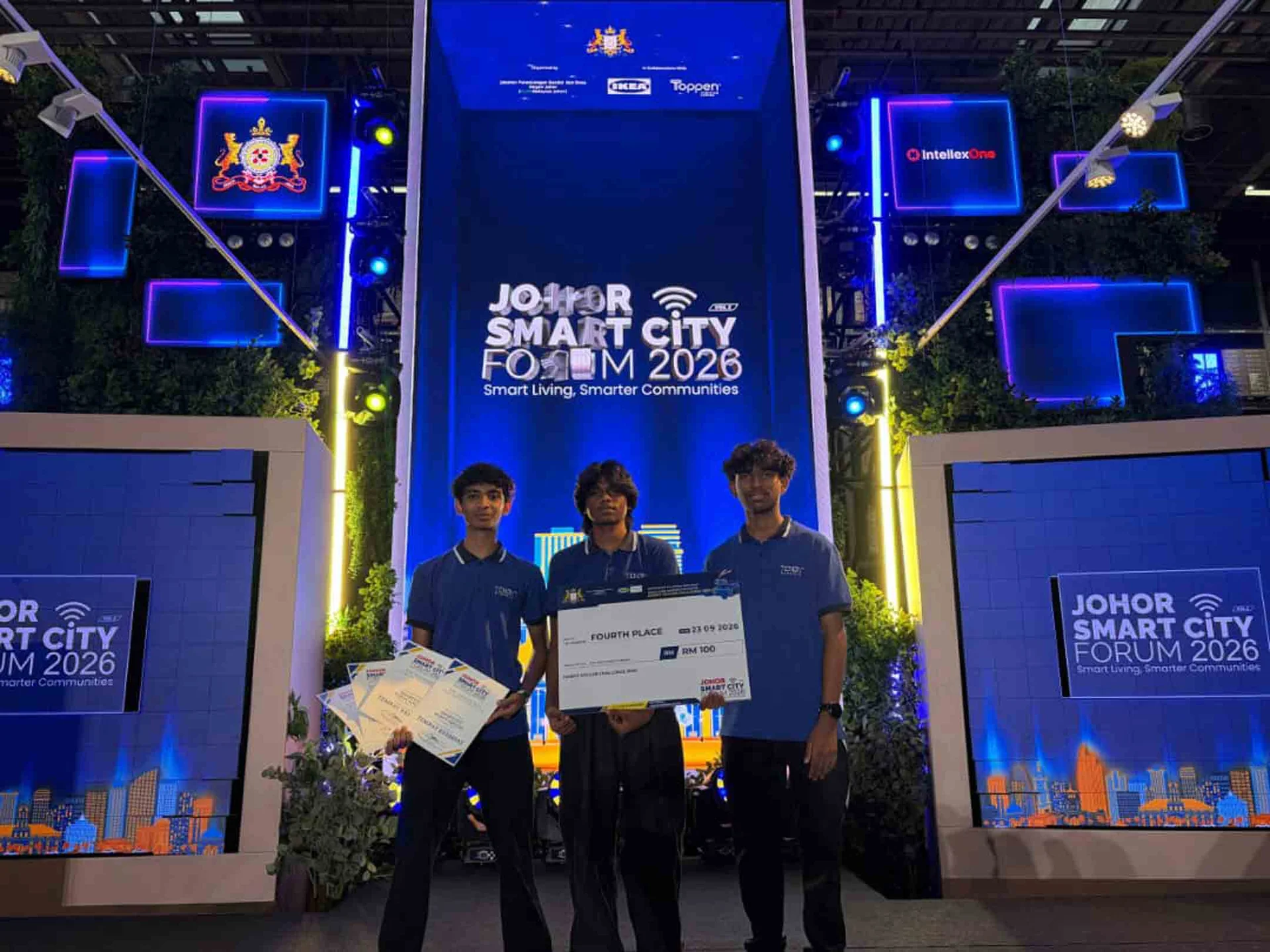 Tenby Setia Eco Gardens Students Celebrate Robotics Success in Johor Bahru!