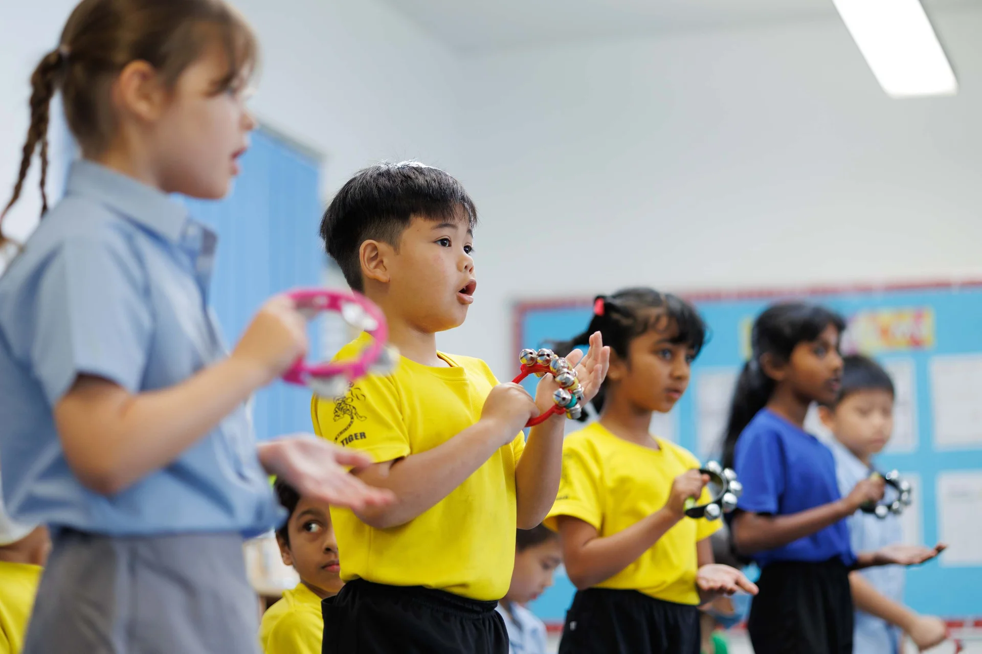 Kid singing together
