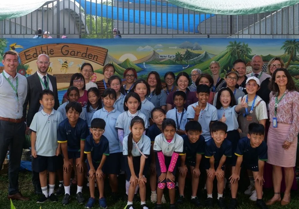 More Than Just a Wall: Students Create an Eco Changemakers Community Mural