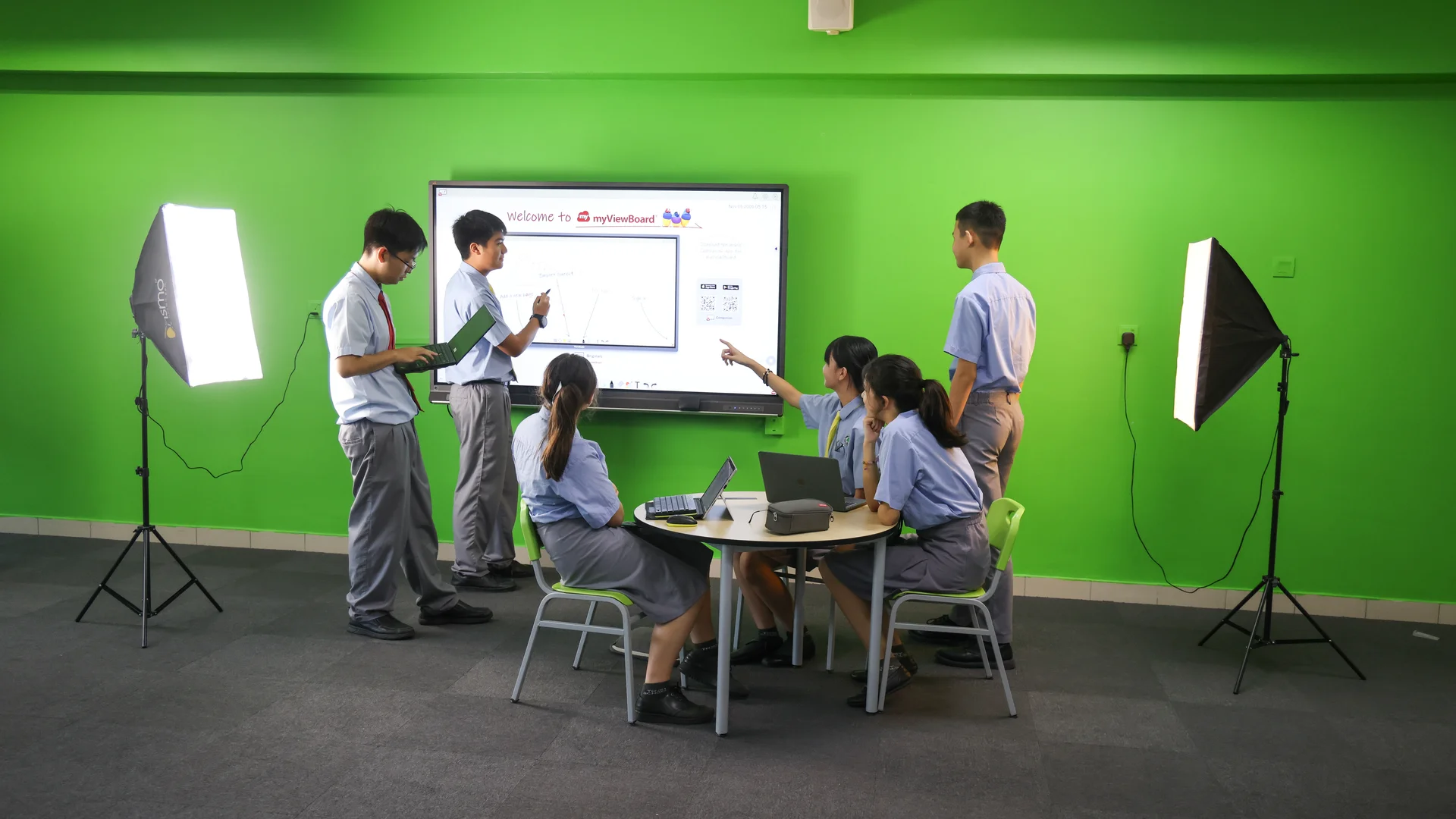 Technology Suite - A fully equipped IT suite with modern computers and software to enhance students’ digital skills and learning.